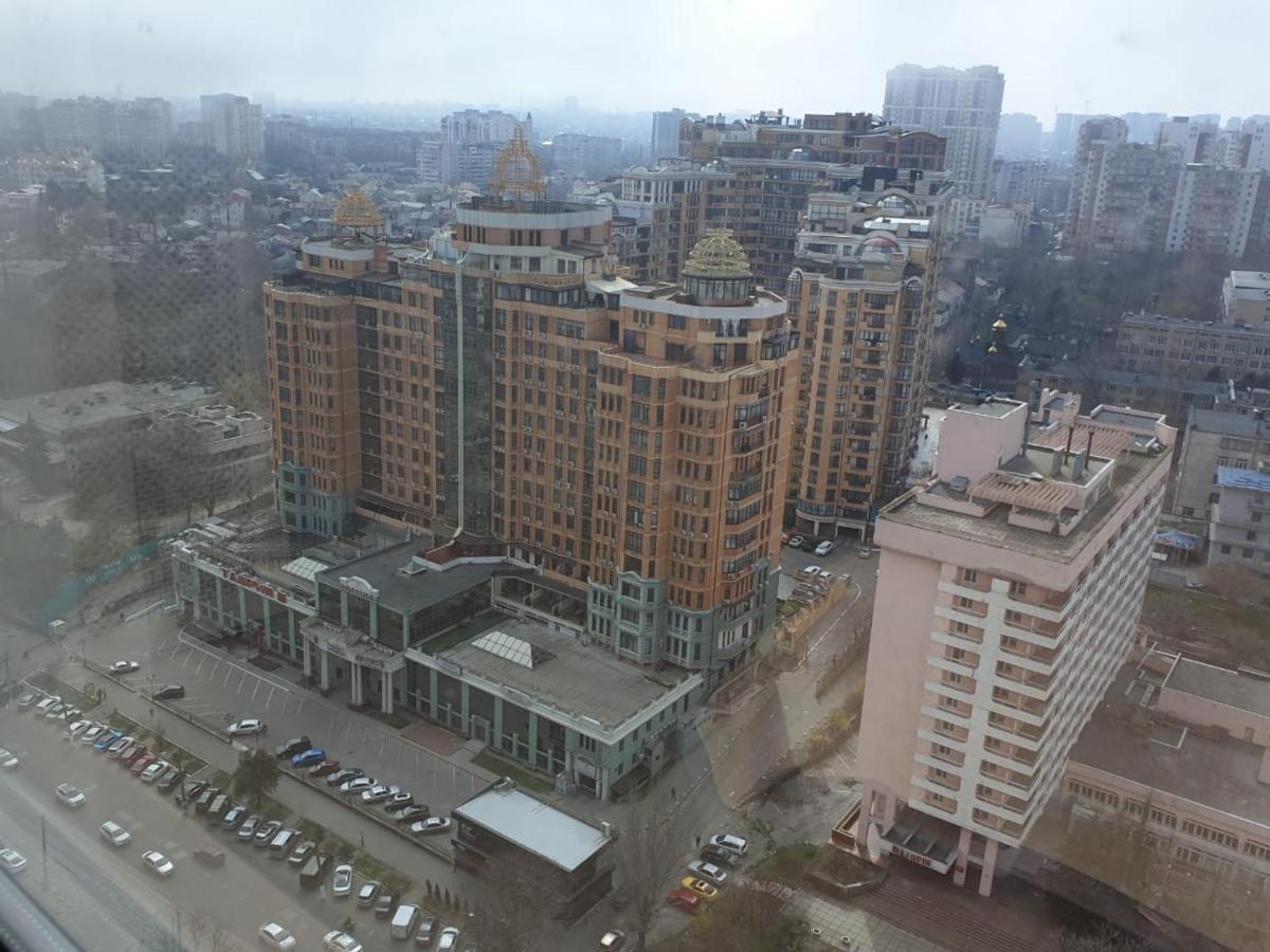 Sunny Apartments Near The Sea On Genuezskaya Odesa Exterior photo